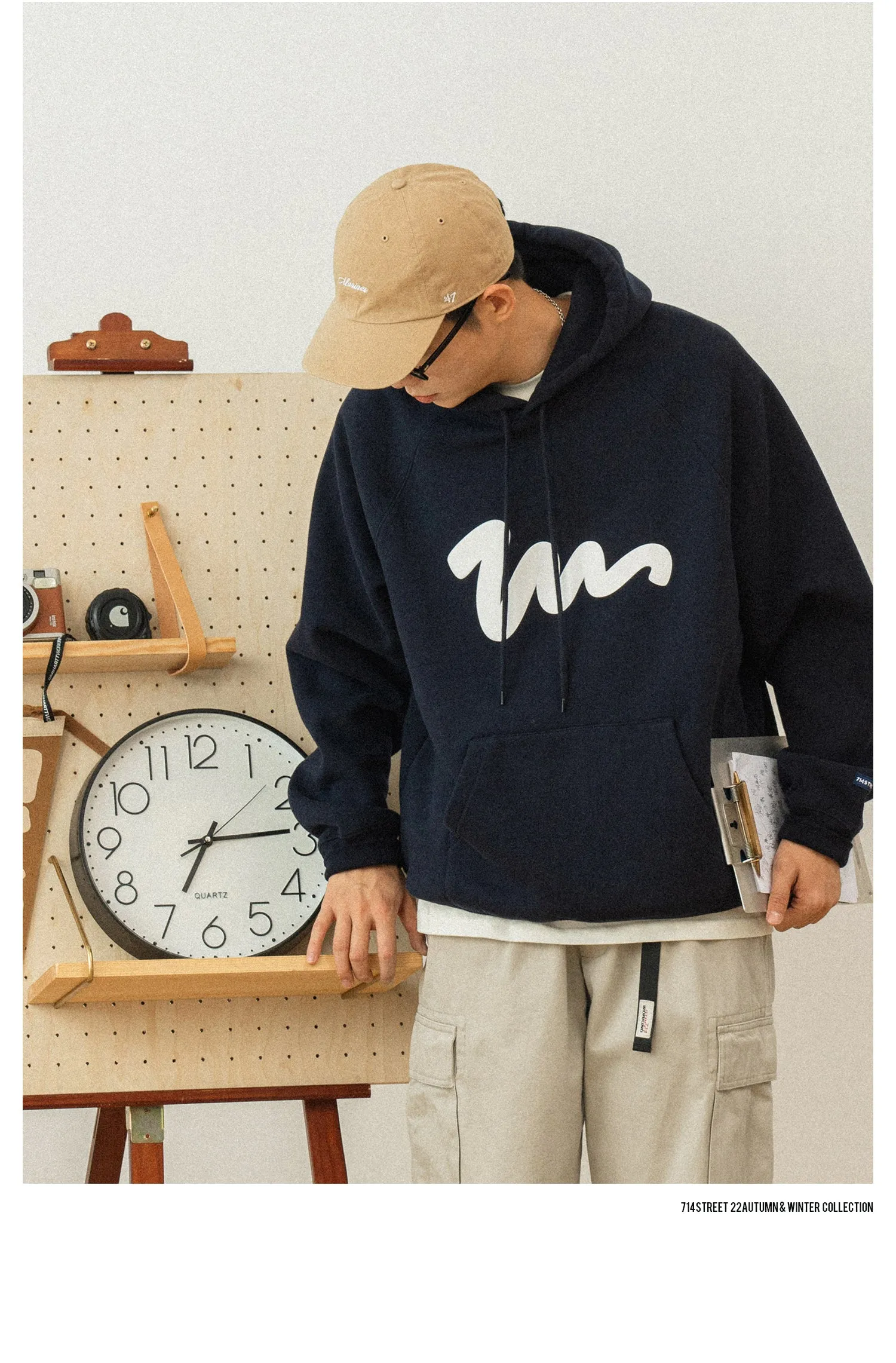 714street ラグランスリーブロゴスウェットパーカ 714ST087