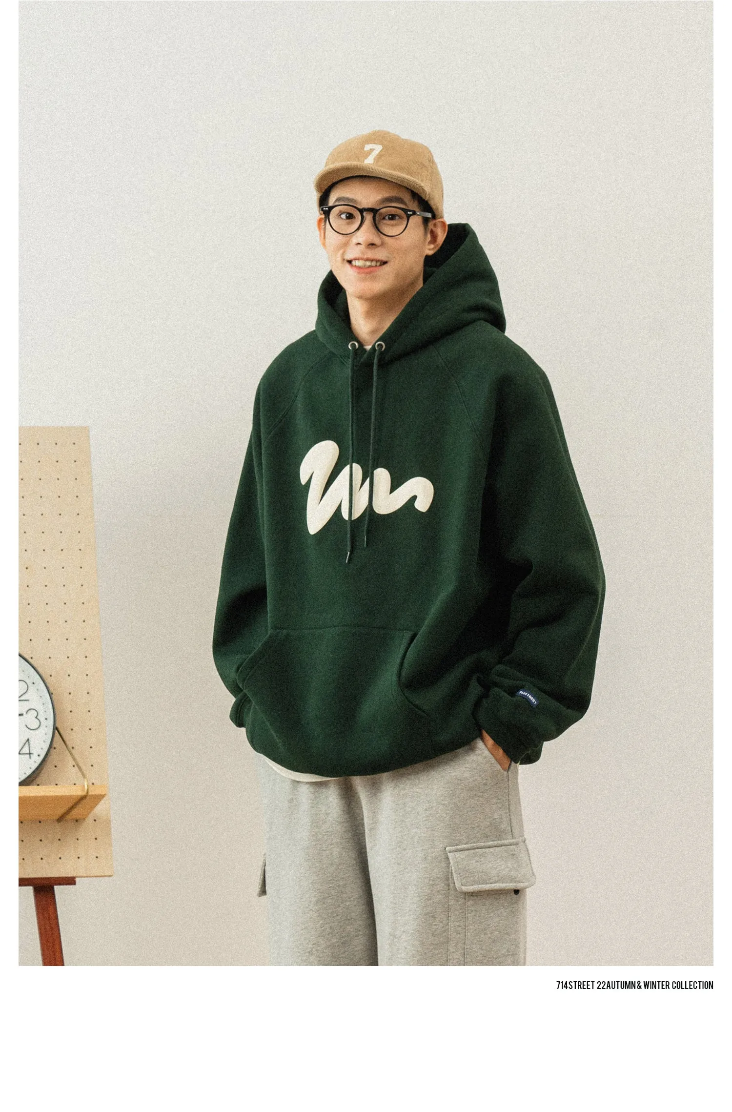 714street ラグランスリーブロゴスウェットパーカ 714ST087