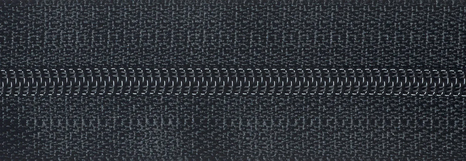 8"/20cm Nylon Skirt/Dress Zip - Black (580)