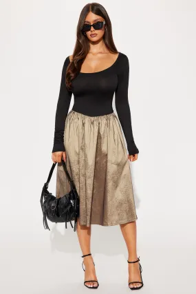 At A Glance Long Sleeve Midi Dress - Black