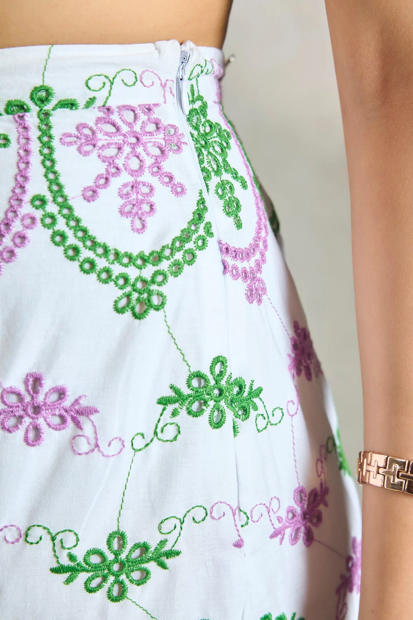 Bryony| Contrast Broderie Anglais Co-ord