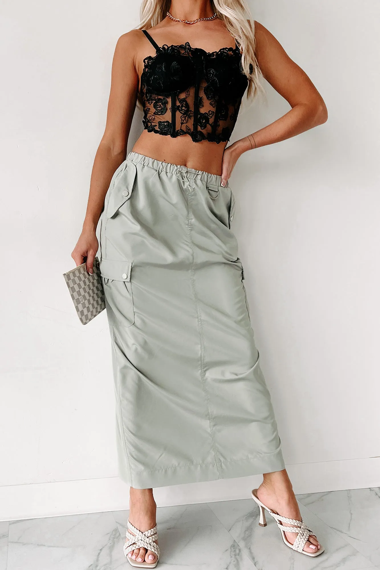 Chasing A Moment Cargo Midi Skirt (Khaki Green)