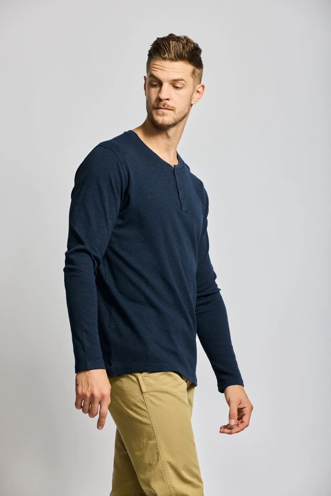 Easy Mondays T Shirt LS Henley Slub Navy