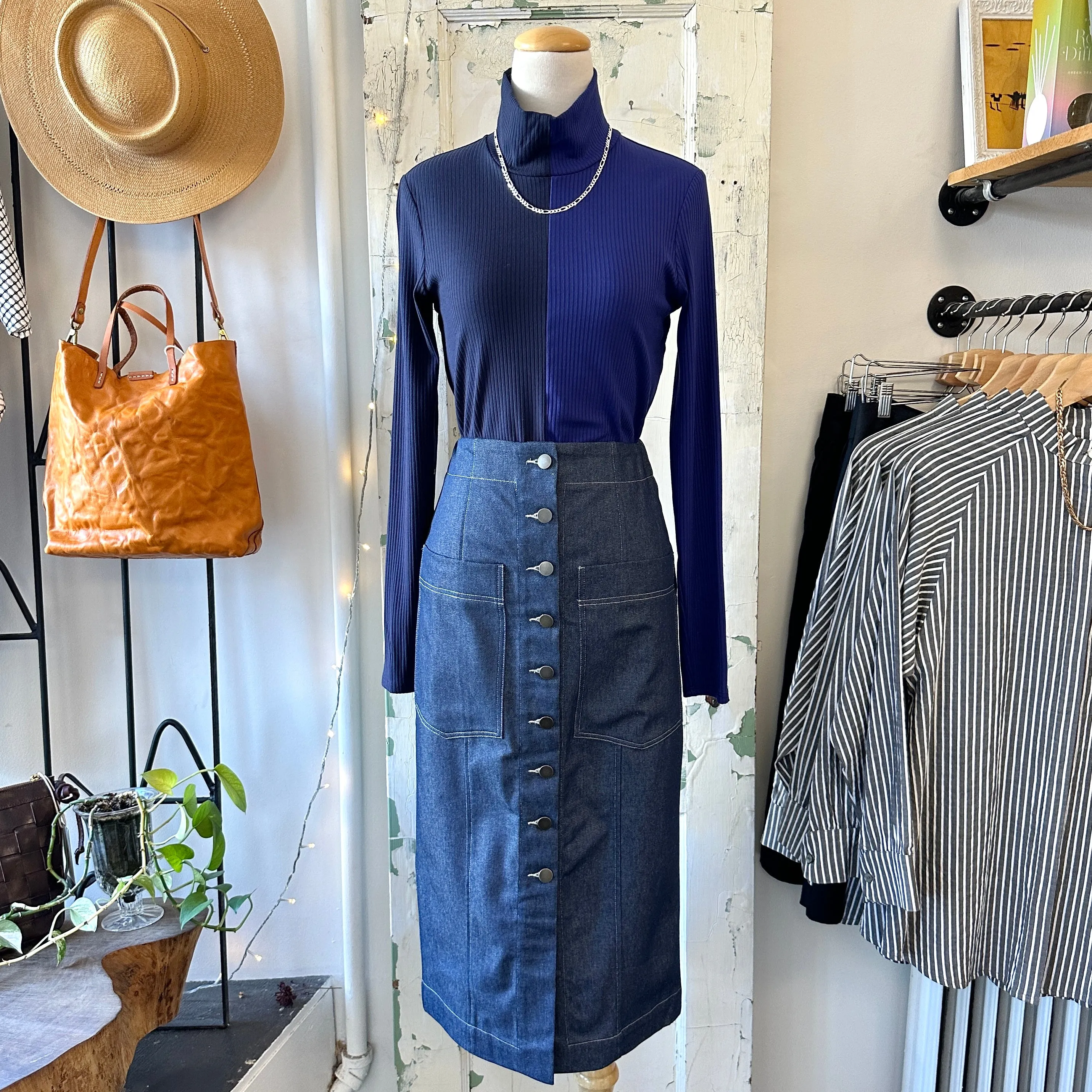 Eve Gravel // Kueva Skirt Denim