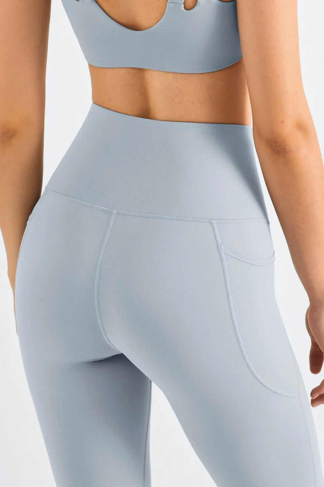High-Rise Gym Leggings with Pockets