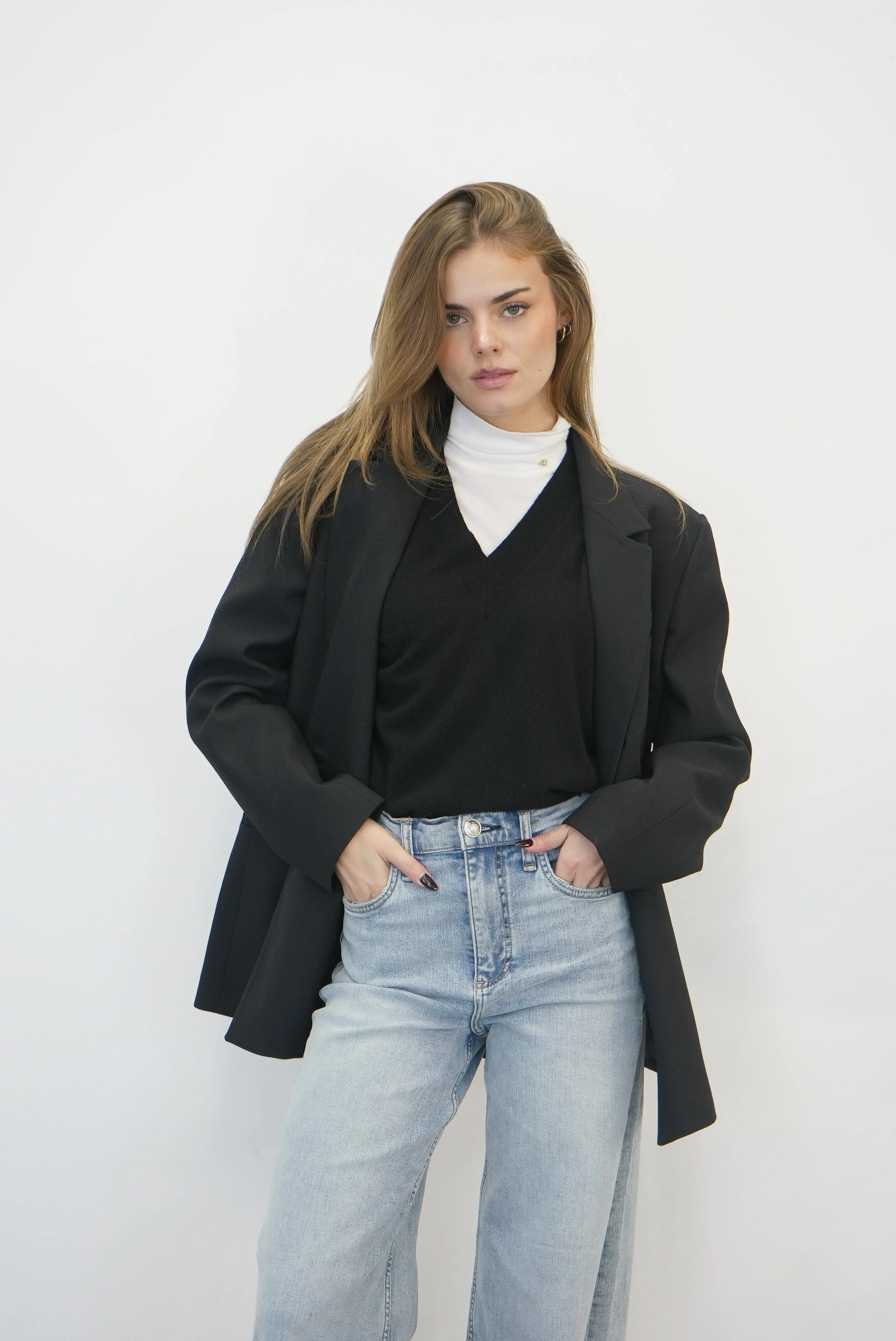 KAIA CLASSIC WOOL BLAZER