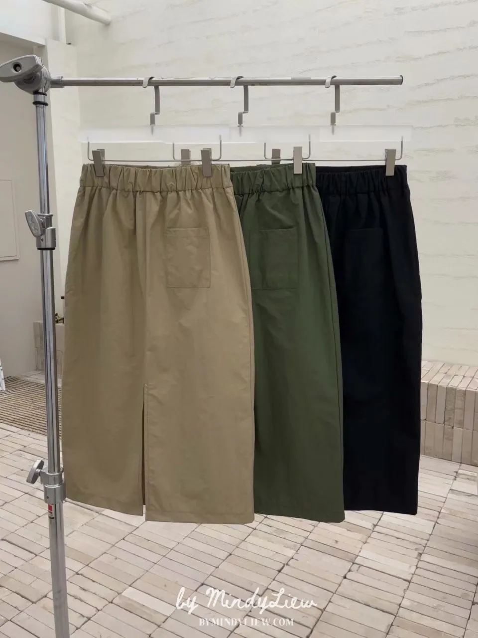 ML241011 Nylon Skirt