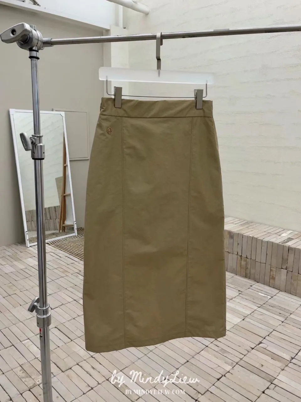 ML241011 Nylon Skirt