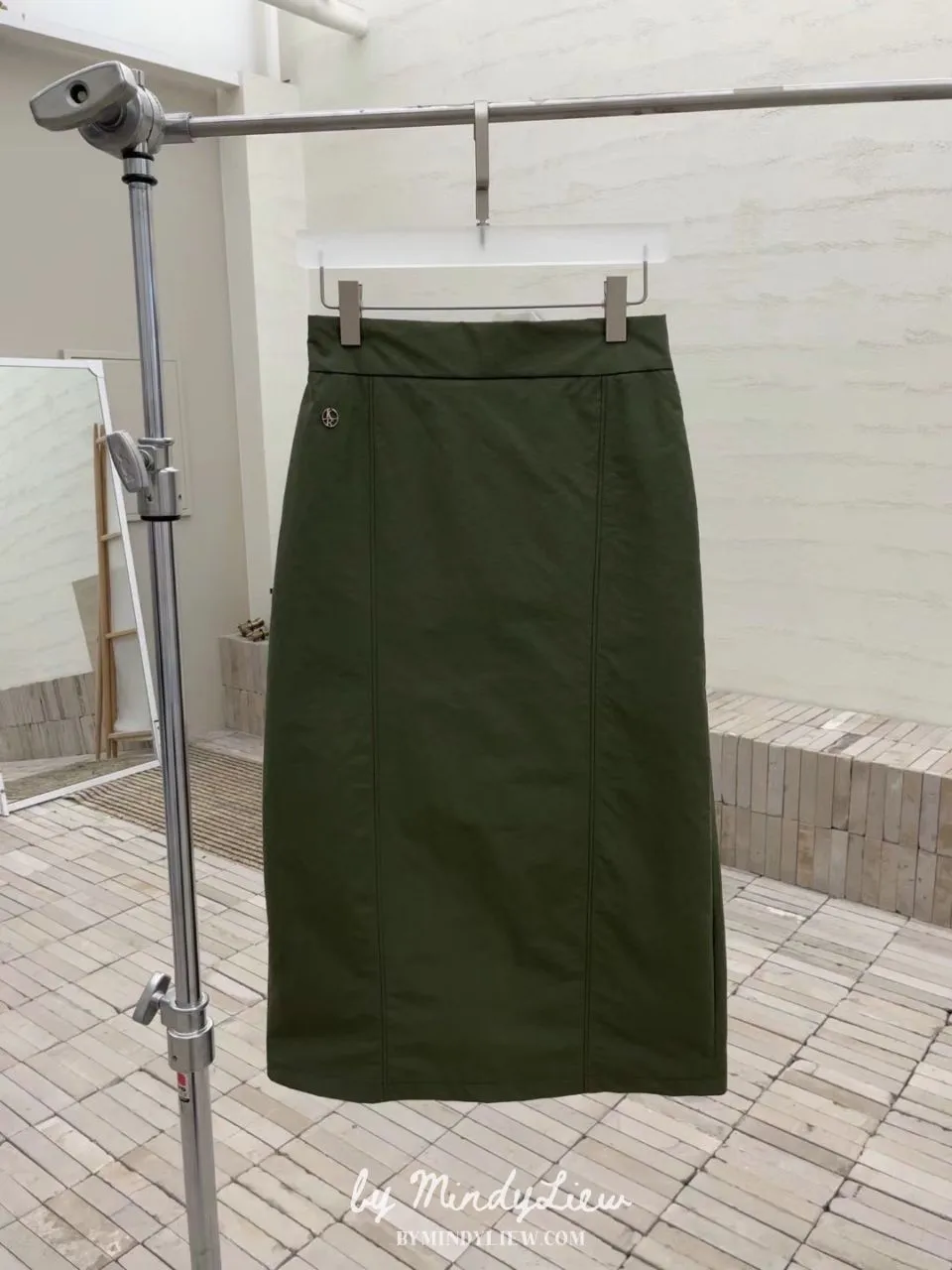 ML241011 Nylon Skirt
