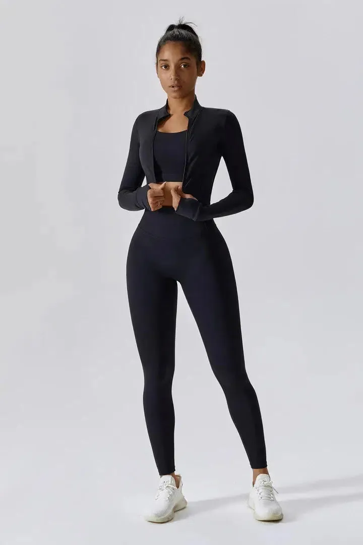 Regina – Thumb holes – Sleek flex jacket