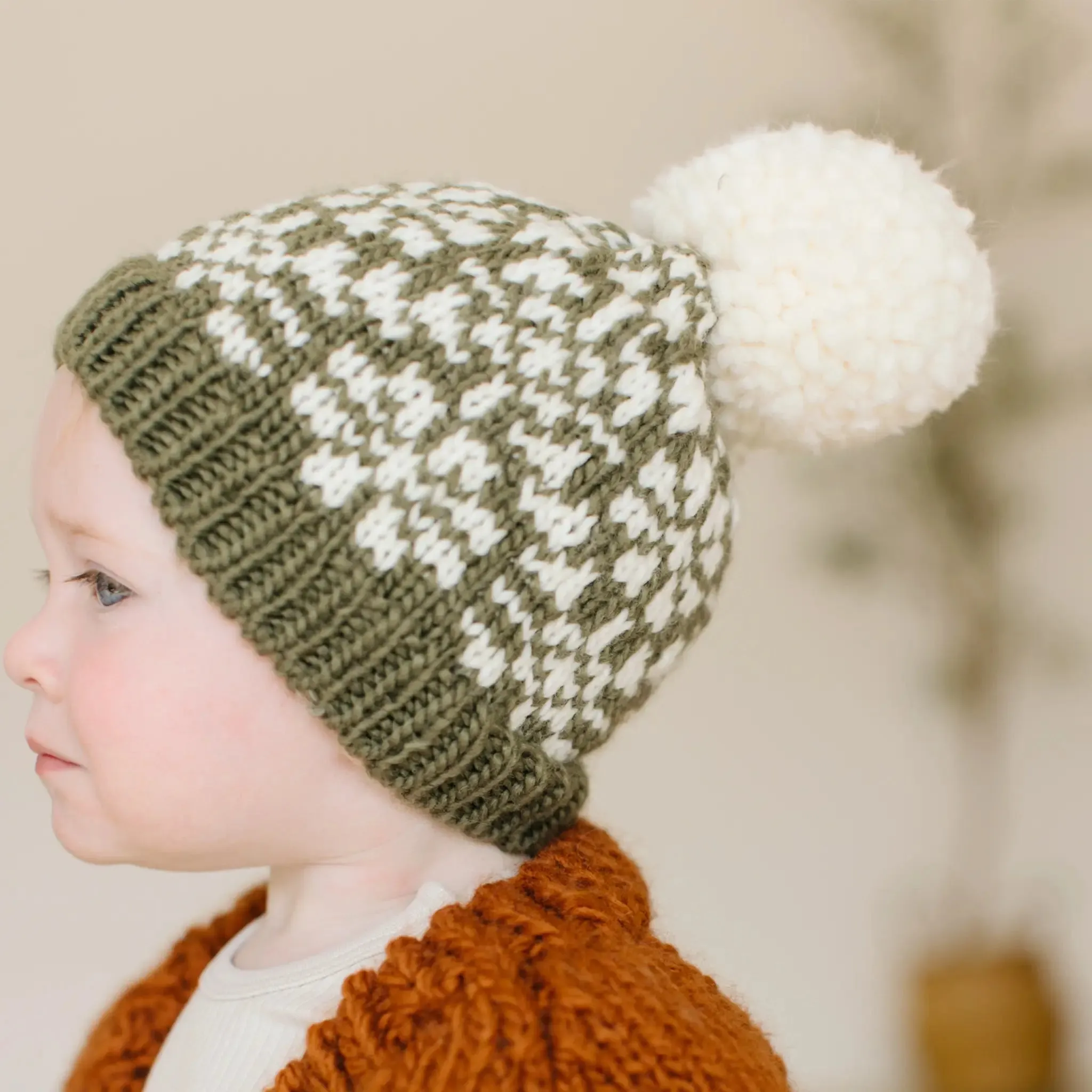 SNOWFALL OLIVE KNIT HAT