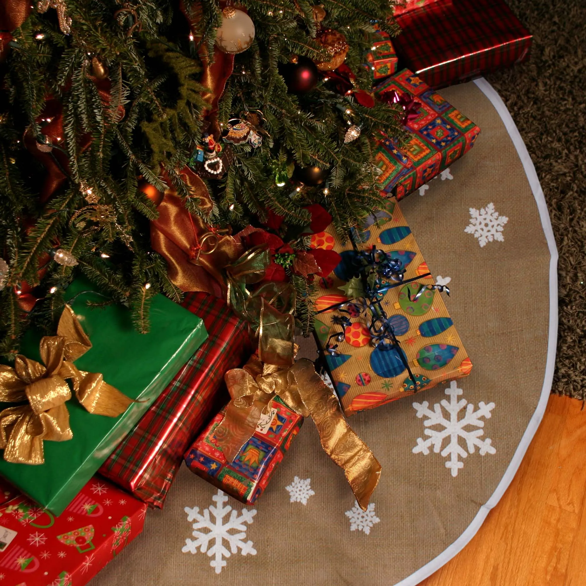 Snowflake Christmas Tree Skirt