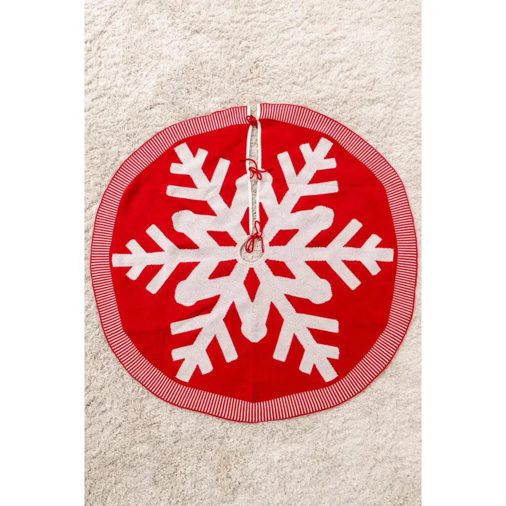 Snowflake Knit Tree Skirt