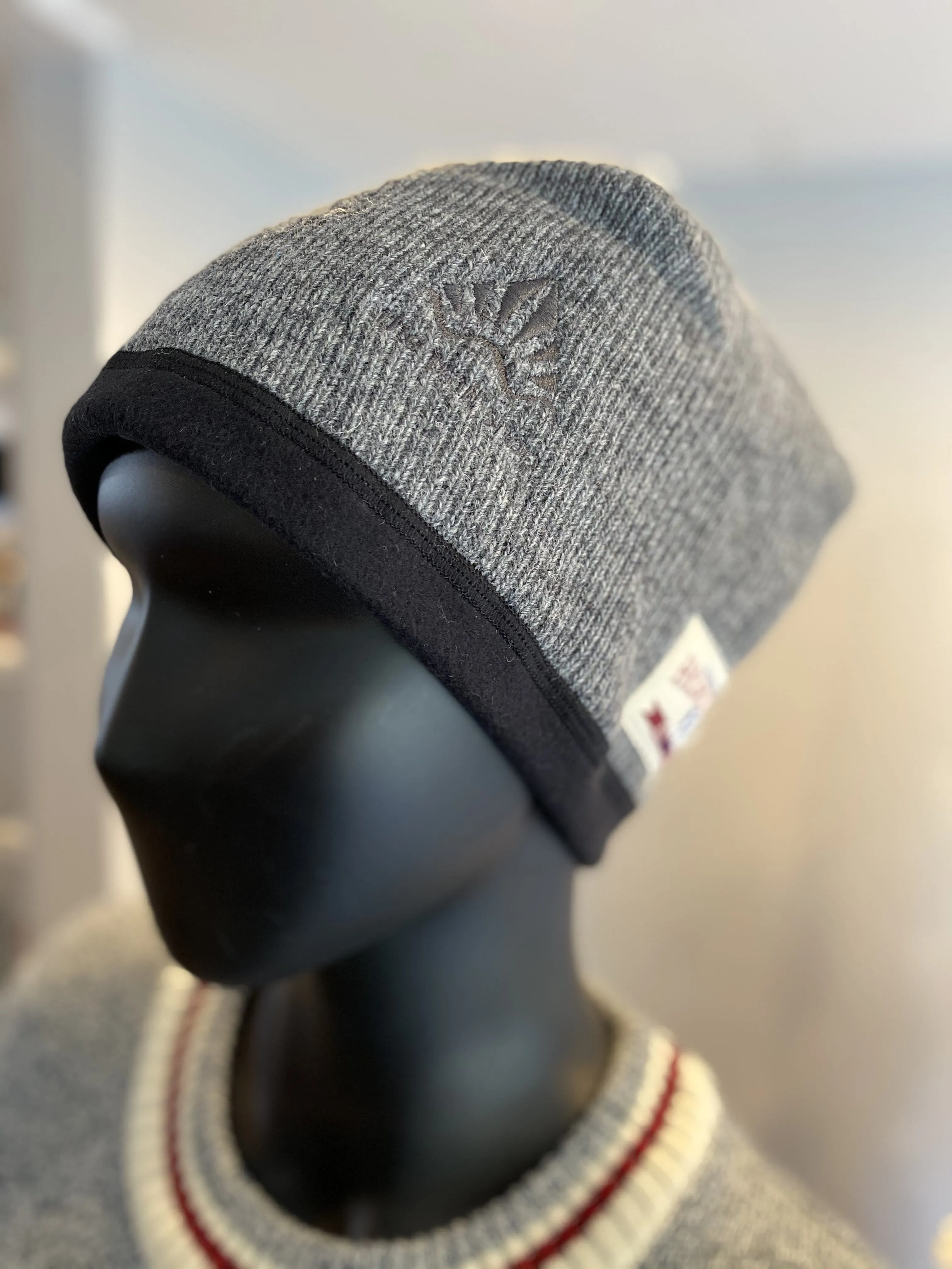 Trail Shop Toque