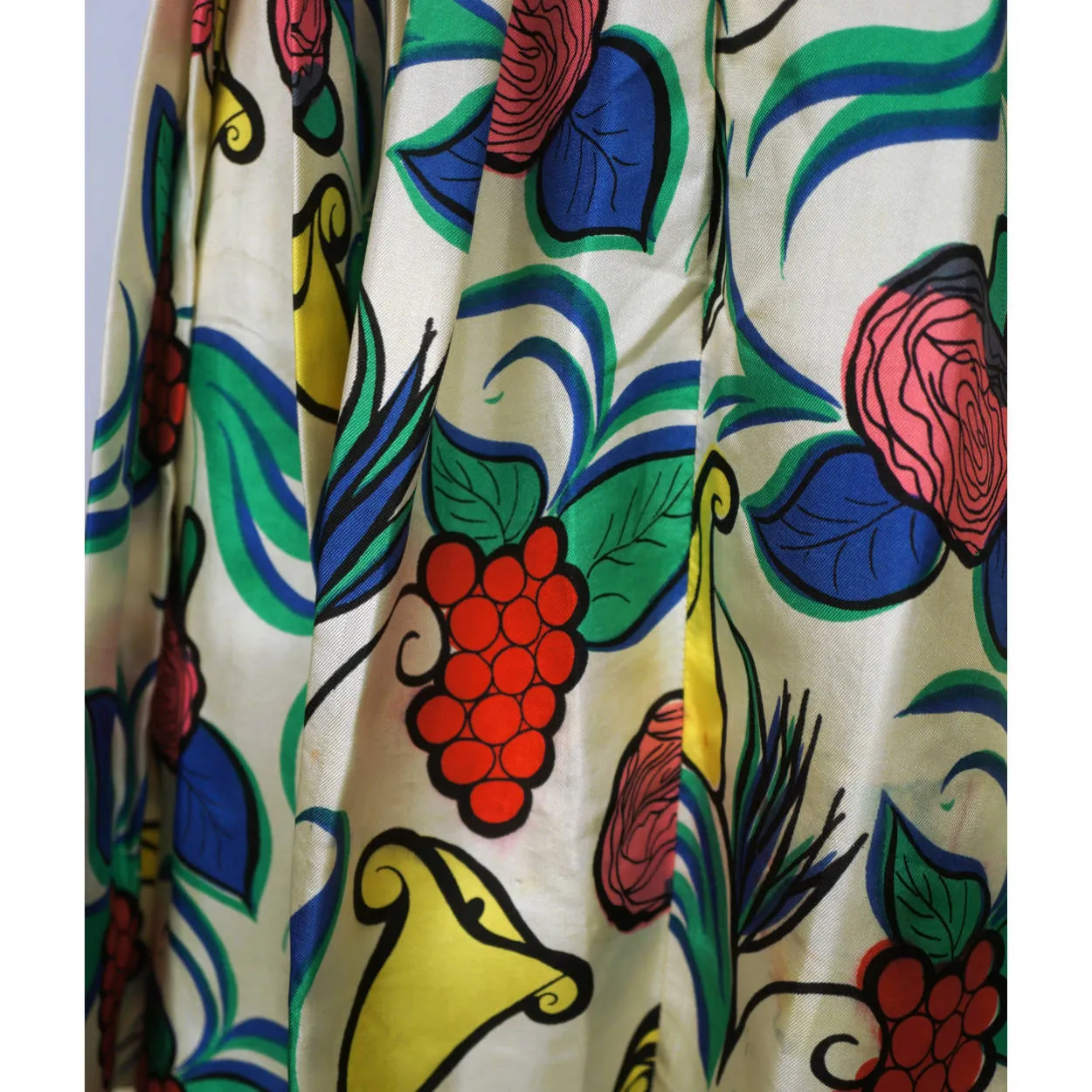 Vintage Early 1960s Floral Printed Silk Skirt Saks Fifth Avenue New York Sz XS S